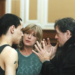 Marianne Faithfull with Patrice Chareau on set of "Intimacy" 2001