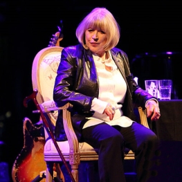 Marianne-at-the-Roundhouse-London-by-Burak-Cingi-3-web