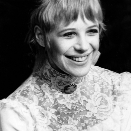 Marianne Faithfull in the Royal Court production of Three Sisters web